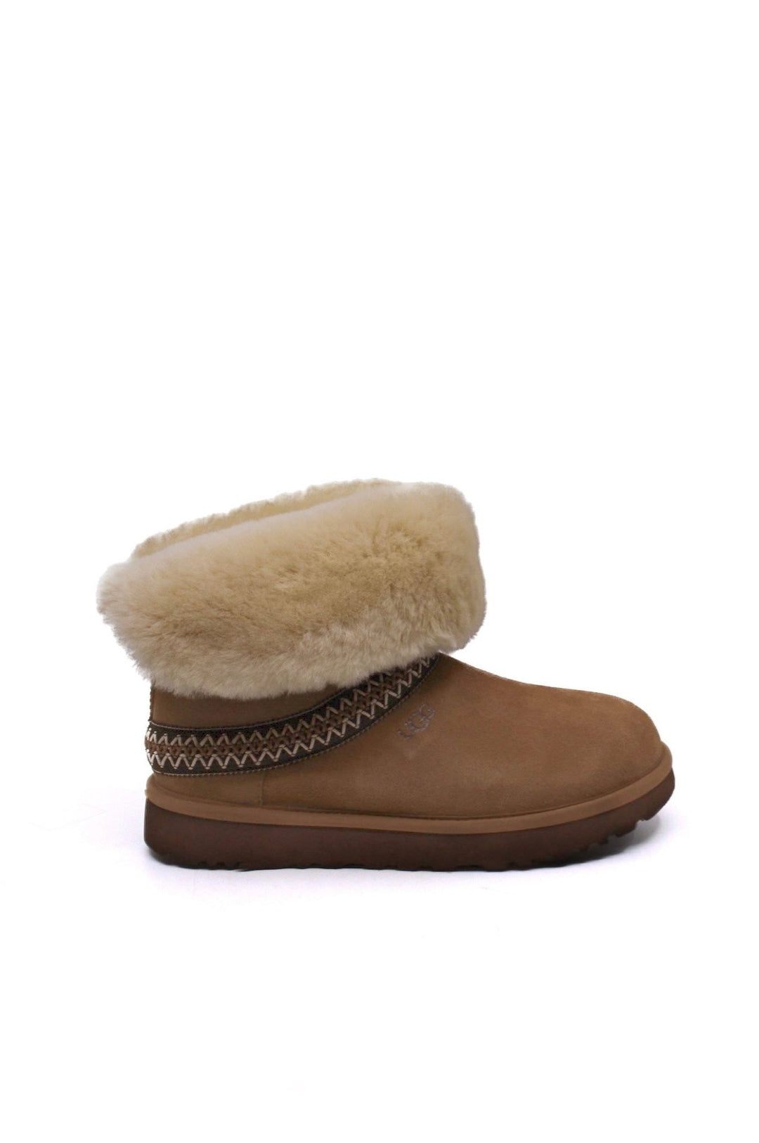 UGG® Classic Short Crescent Chestnut