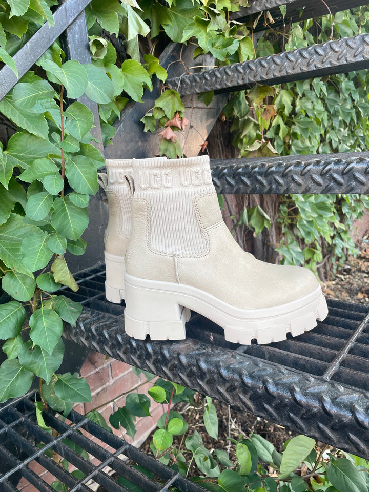 UGG® Brooklyn Chelsea Mustard Seed