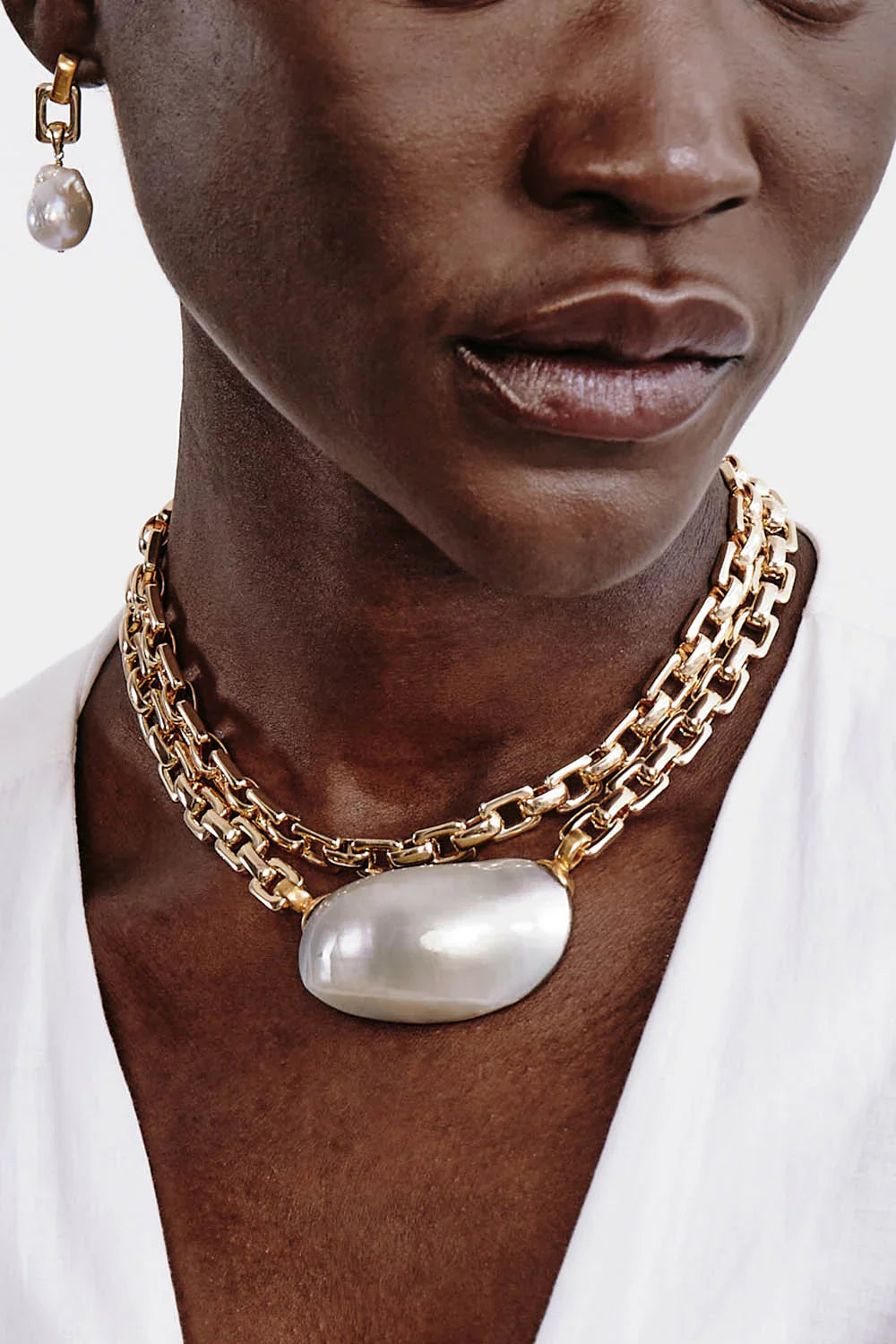 Chan Luu Martine Necklace Grey Pearl